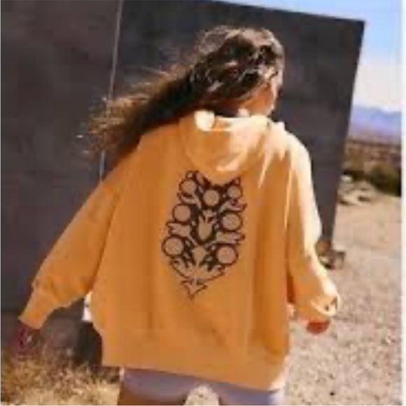 Free People NWT × HOKA Relaxed Embroidered Appliqué Kangaroo Pocket Hoodie XS - Picture 10 of 15